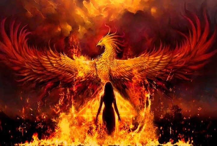 Il Fuoco che tramuta la donna nella magica Fenice